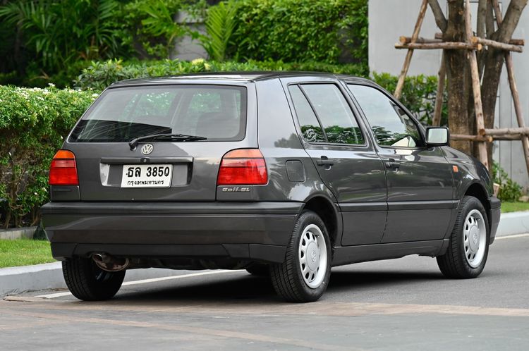 Volkswagen Golf 1994 1.8 GL Sedan เบนซิน ไม่ติดแก๊ส เกียร์อัตโนมัติ เทา รูปที่ 4