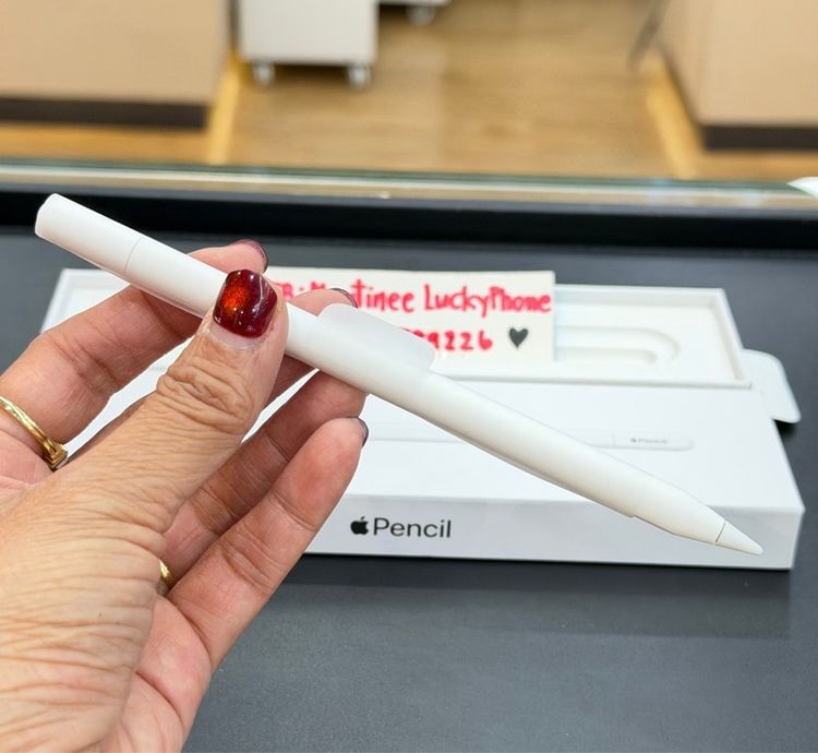 Apple Pencil USB-C ประกันศูนย์ 4 มกราคม 2570