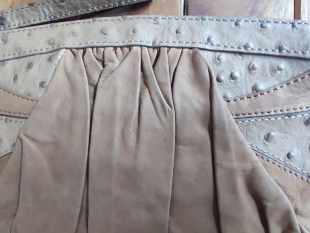 กระเป๋าคลัทช์วินเทจ แบรนด์ Tre Vero กระเป๋าหนังนกกระจอกเทศแท้  รูปที่ 2