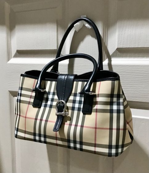 ต่อรองได้ Burberry ของแท้ มือสอง สภาพดีมาก รูปที่ 4