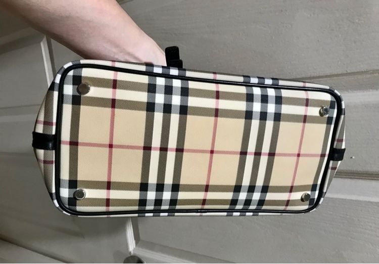 ต่อรองได้ Burberry ของแท้ มือสอง สภาพดีมาก รูปที่ 9