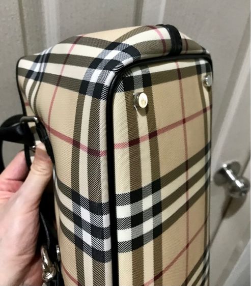 ต่อรองได้ Burberry ของแท้ มือสอง สภาพดีมาก รูปที่ 10