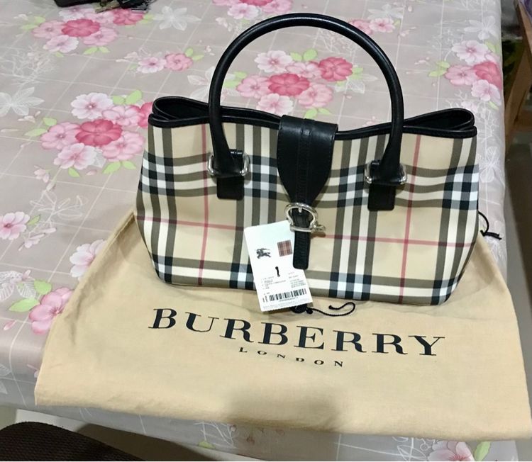 ต่อรองได้ Burberry ของแท้ มือสอง สภาพดีมาก รูปที่ 15