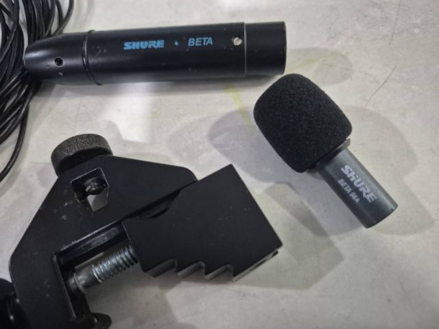 SHURE  BETA 98A  อุปกรณ์ครบ ของแท้  ใช้งานได้ปกติ  
ขาย ตัวละ  6000 บาท