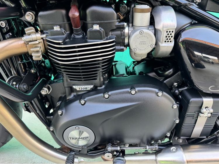 Triumph bobber black สีแดง ปี2021 รูปที่ 18