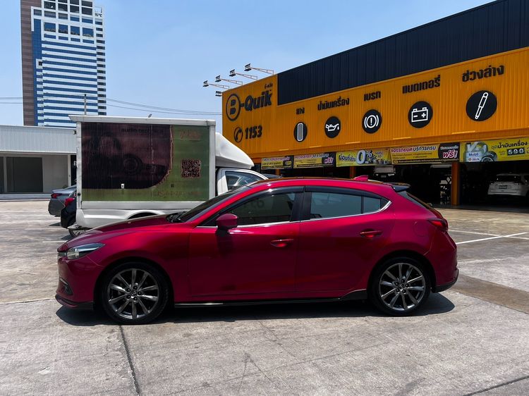 Mazda Mazda3 2018 2.0 S Sports Sedan เบนซิน ไม่ติดแก๊ส เกียร์อัตโนมัติ แดง รูปที่ 4