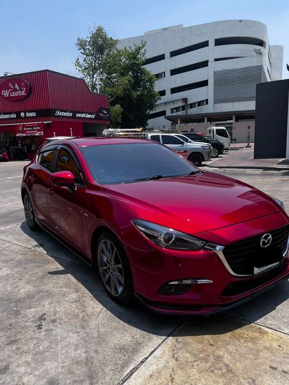 รถ Mazda Mazda3 2.0 S Sports สี แดง