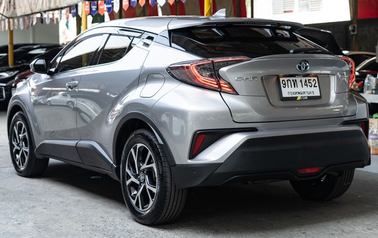 Toyota C-HR 2020 1.8 HV Hi Utility-car ไฮบริด ไม่ติดแก๊ส เกียร์อัตโนมัติ เทา รูปที่ 3