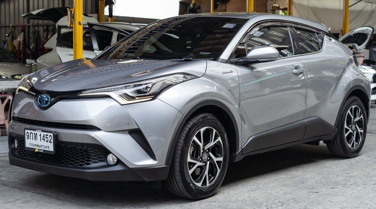 Toyota C-HR 2020 1.8 HV Hi Utility-car ไฮบริด ไม่ติดแก๊ส เกียร์อัตโนมัติ เทา รูปที่ 2