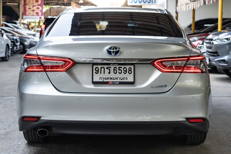 Toyota Camry 2020 2.5 HV Premium Sedan ไฮบริด ไม่ติดแก๊ส เกียร์อัตโนมัติ เทา รูปที่ 4