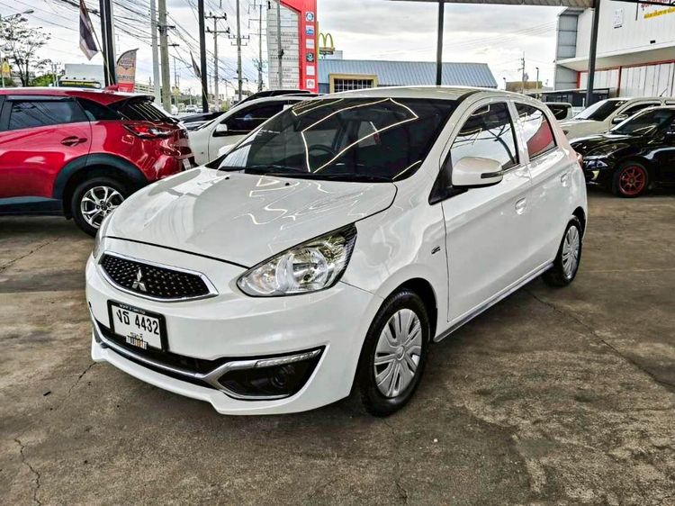 รถ Mitsubishi Mirage 1.2 GLX สี ขาว