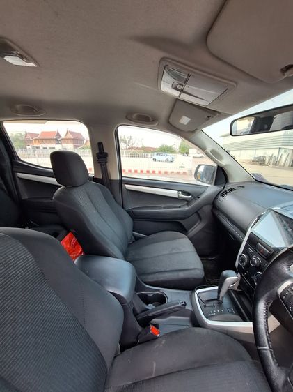 Isuzu D-MAX 2017 1.9 Hi-Lander Z Pickup ดีเซล เกียร์อัตโนมัติ ขาว รูปที่ 4