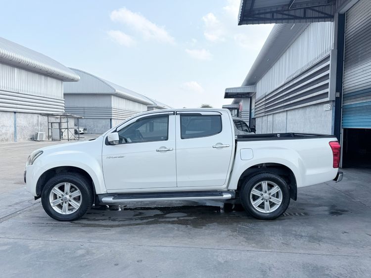 รถ Isuzu D-MAX 1.9 Hi-Lander Z สี ขาว