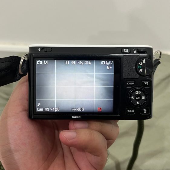 📸 Nikon 1 J1 มีตำหนิ + 2 เลนส์ (10-30mm + เลนส์มือหมุน Fujian 35mm f 1.7) มือสอง รูปที่ 3