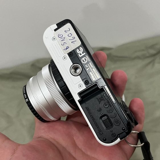 📸 Nikon 1 J1 มีตำหนิ + 2 เลนส์ (10-30mm + เลนส์มือหมุน Fujian 35mm f 1.7) มือสอง รูปที่ 4