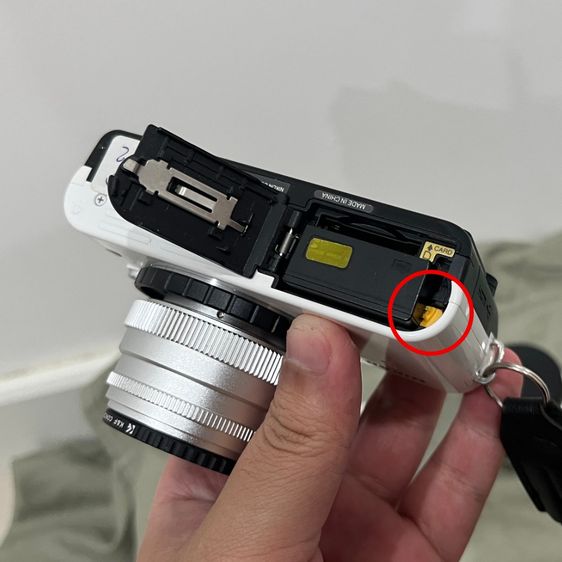 📸 Nikon 1 J1 มีตำหนิ + 2 เลนส์ (10-30mm + เลนส์มือหมุน Fujian 35mm f 1.7) มือสอง รูปที่ 2