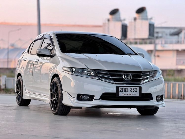 Honda City 2013 1.5 Sv i-VTEC Sedan เบนซิน ไม่ติดแก๊ส เกียร์อัตโนมัติ ขาว