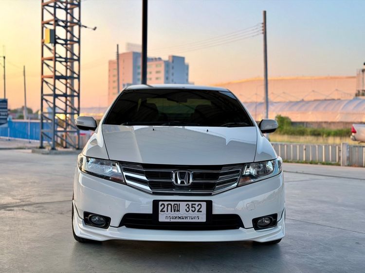 Honda City 2013 1.5 Sv i-VTEC Sedan เบนซิน ไม่ติดแก๊ส เกียร์อัตโนมัติ ขาว รูปที่ 2