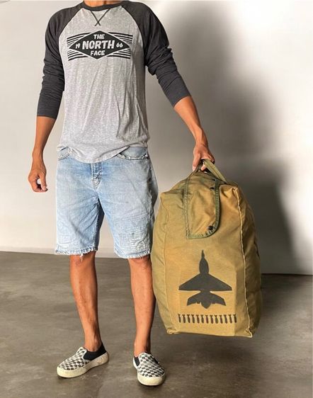 กระเป๋านักบิน 