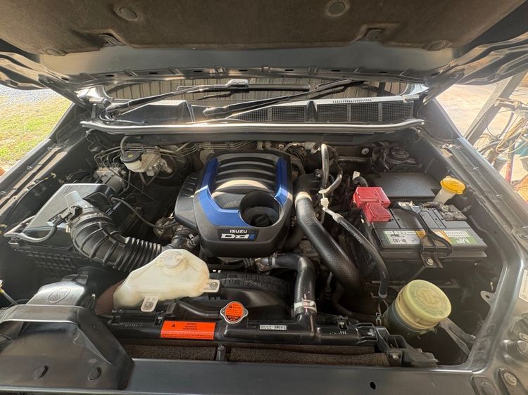 Isuzu D-MAX 2020 1.9 Hi-Lander M Sedan ดีเซล ไม่ติดแก๊ส เกียร์อัตโนมัติ เทา รูปที่ 2