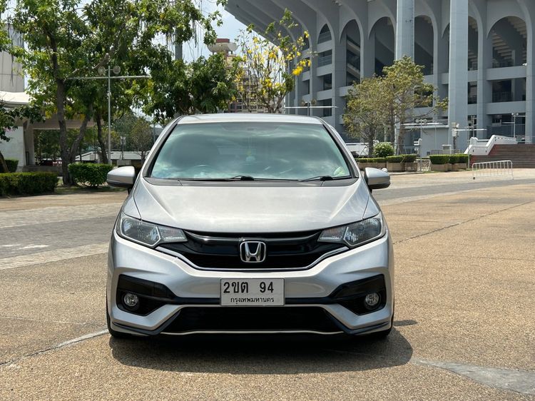 Honda Jazz 2021 1.5 S Sedan เบนซิน ไม่ติดแก๊ส เกียร์ธรรมดา เงิน รูปที่ 2