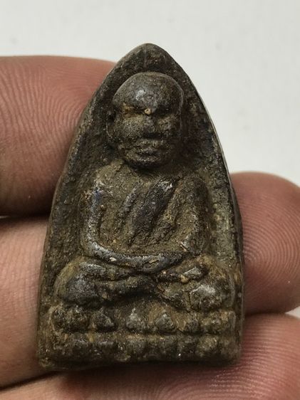 หลวงปู่ทวดเนื้อว่านปี97สวยมีสองพิมพ์