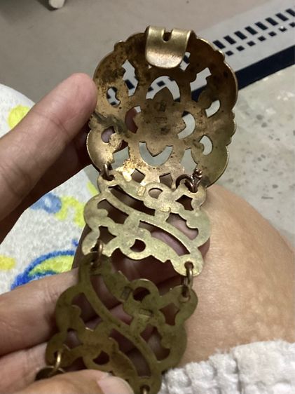 📌เข็มขัดทองเหลืองแท้งานเก่า มีตอกทุกข้อ ยาว 37 นิ้ว ตำหนิขอเกี่ยวหลุดเชื่อม 1 จุด ตามภาพ  รูปที่ 3