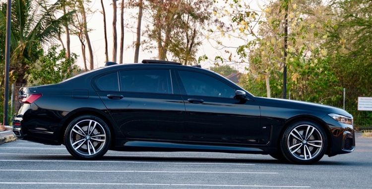 BMW Series 7 2021 730Ld Sedan ดีเซล ไม่ติดแก๊ส เกียร์อัตโนมัติ ดำ รูปที่ 4