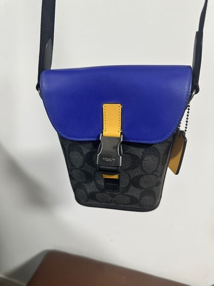 Coach Charter Crossbody  รูปที่ 2