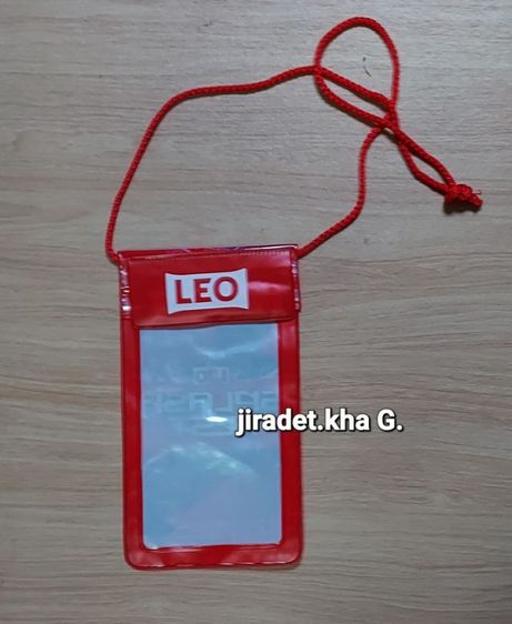 กระเป๋าห้อยคอLEO สำหรับใส่โทรศัพท์  สินค้ามีเพียงใยเเดียว ปกป้องโทรศัพท์จากน้ำได้ดี 
