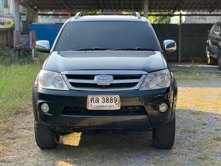Toyota Fortuner 2005 2.7 V 4WD Utility-car เบนซิน LPG เกียร์อัตโนมัติ ดำ รูปที่ 3
