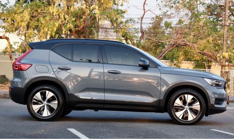 Volvo XC40 2021 Recharge 1.5 T5 R-Design Expression Sedan ปลั๊กอินไฮบริด (PHEV) ไม่ติดแก๊ส เกียร์อัตโนมัติ เทา รูปที่ 4