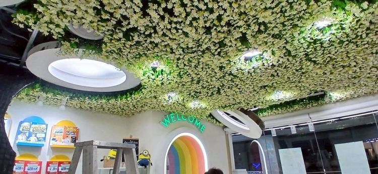 ดอกไม้ปลอม ดอกเดซี่ พร้อมพื้นหญ้า ดอกซากุระ ต้นซากุระ ตกแต่งผนัง ฝ้า สวน อื่นๆ (รับบริการติดตั้งด้วยนะครับ) รูปที่ 2