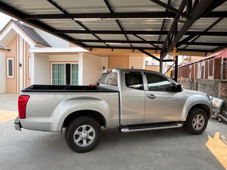Isuzu D-MAX 2017 1.9 Hi-Lander L Pickup ดีเซล เกียร์ธรรมดา บรอนซ์เงิน รูปที่ 4