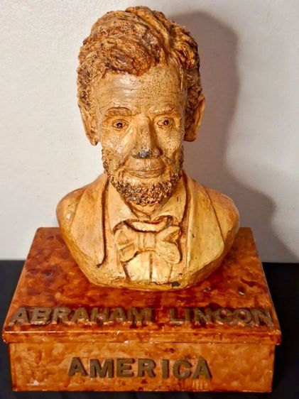 รูปปั้นครึ่งตัว "อับราฮัม ลินคอล์น" (Abraham Lincoln) งานไฟเบอร์แฮนด์เมดแท้ (Fiber Handmade) ที่นำเข้าโดยตรงจาก ประเทศสหรัฐอเมริกา🇺🇸 รูปที่ 2