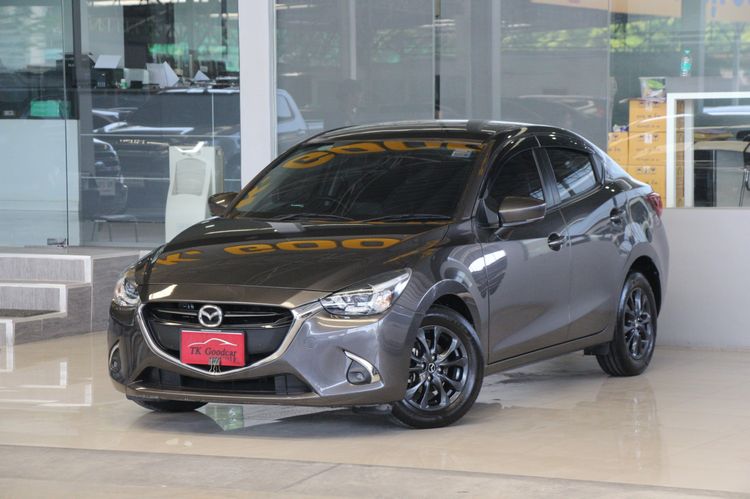 รถ Mazda Mazda 2 1.3 High Connect สี น้ำตาล