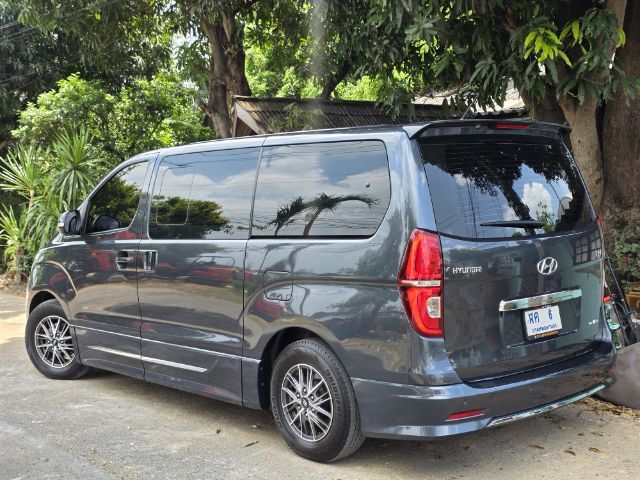 Hyundai H-1  2021 2.5 Elite Van ดีเซล ไม่ติดแก๊ส เกียร์อัตโนมัติ เทา รูปที่ 4