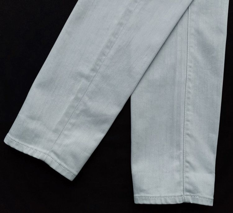 KENNETH COLE ยีนส์ ทรงสวย สีเทาอ่อน ผู้ชาย รูปที่ 15