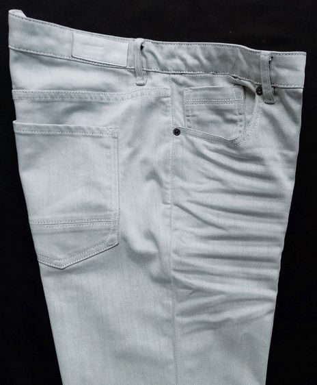 KENNETH COLE ยีนส์ ทรงสวย สีเทาอ่อน ผู้ชาย รูปที่ 14