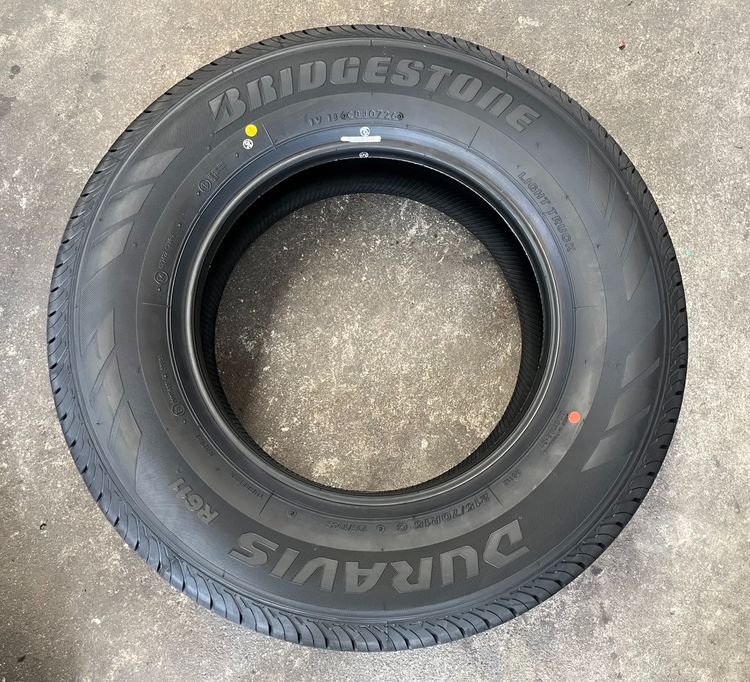 ✨ยางใหม่💯✨215-70-15 Bridgestone🚩ปี 26🚩💖ใหม่กริ๊บ🚘ใส่กับ รถตู้, รถกระบะตัวเตี้ย ได้เลย รูปที่ 3