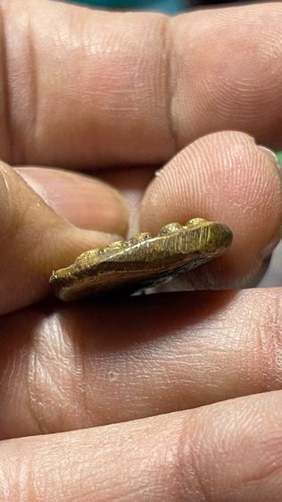 พระพุทธหล่อโบราณ สวยมากขนาดห้อยคอเนื้อโลหะเก่ามากๆตามรูปราคาเบาเบารวมส่งเก่ามากๆ รูปที่ 7