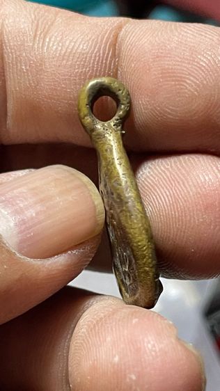 พระพุทธหล่อโบราณ สวยมากขนาดห้อยคอเนื้อโลหะเก่ามากๆตามรูปราคาเบาเบารวมส่งเก่ามากๆ รูปที่ 5