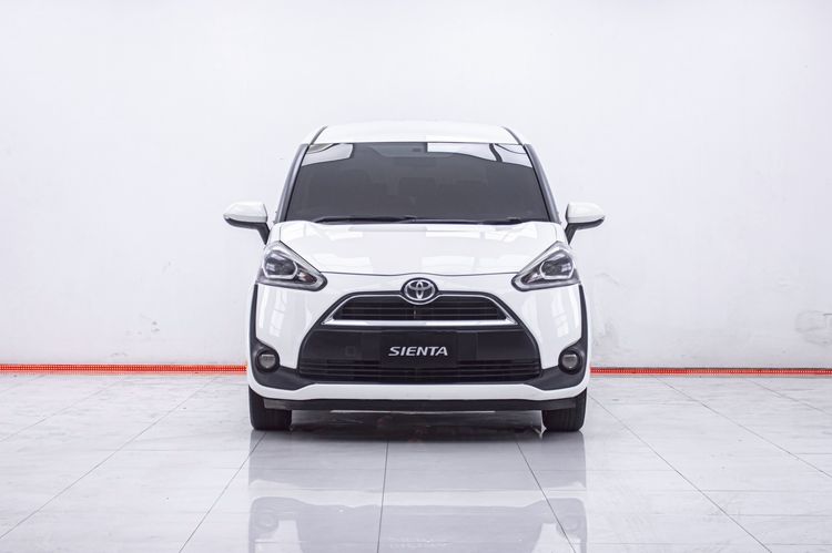 Toyota Sienta 2017 1.5 V Utility-car เบนซิน ไม่ติดแก๊ส เกียร์อัตโนมัติ ขาว รูปที่ 4