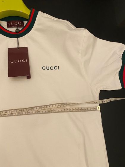 กุชชี่เสื้อยืดแขนสั้น สภาพใหม่เอี่ยม รูปที่ 4