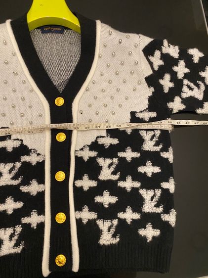 หลุยส์วิตตอง เสื้อคาร์ดิแกนไหมพรม ทอลาย รูปที่ 10