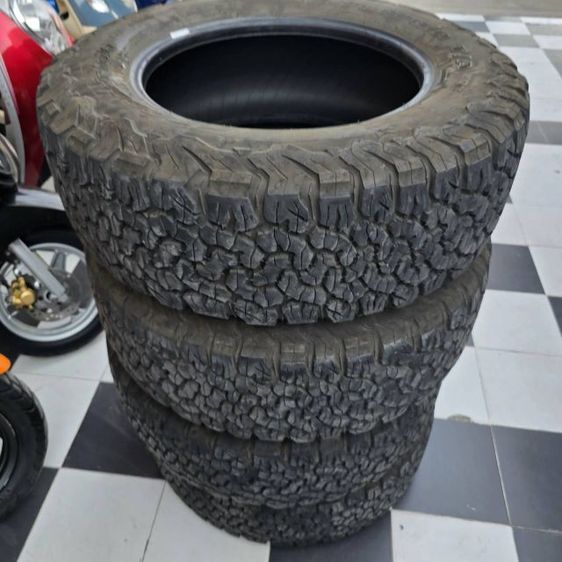 ขายด่วน ยาง bfgoodrich LT265 65-R18 ปี23