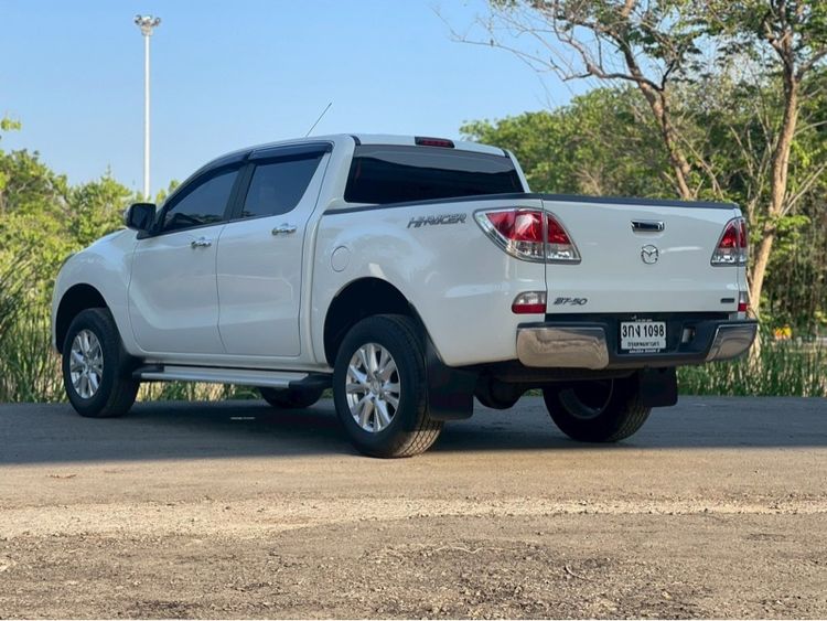 Mazda BT-50 Pro 2014 2.2 Hi-Racer Proseries Pickup ดีเซล ไม่ติดแก๊ส เกียร์ธรรมดา ขาว รูปที่ 4