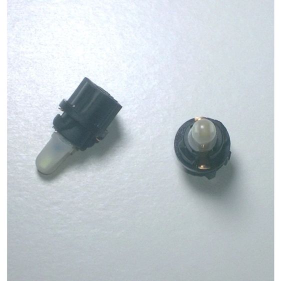หลอดไฟ LED พร้อมขั้ว ไฟบอกเกียร์, ไฟบอกเลขไมล์ Alfa Romeo 156 รูปที่ 3