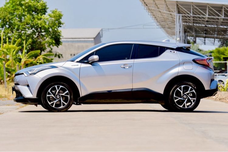 Toyota C-HR 2019 1.8 Hybrid Hi Utility-car ไฮบริด ไม่ติดแก๊ส เกียร์อัตโนมัติ เทา รูปที่ 4