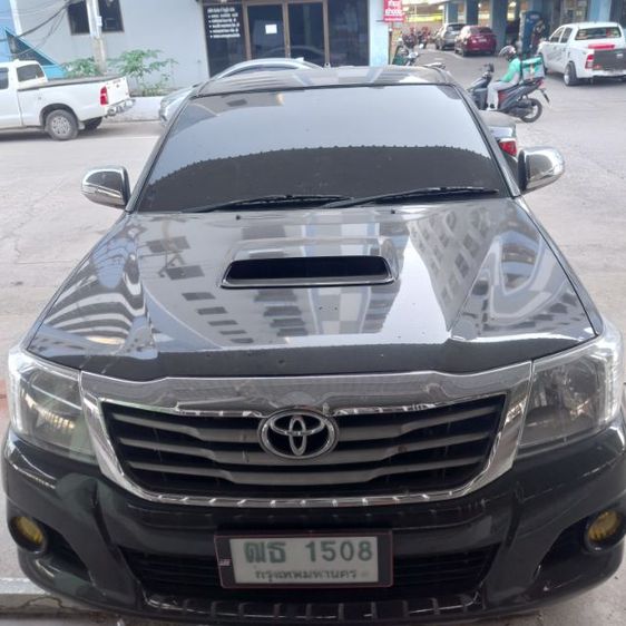รถ Toyota Hilux Revo 2.4 Prerunner E สี ดำ